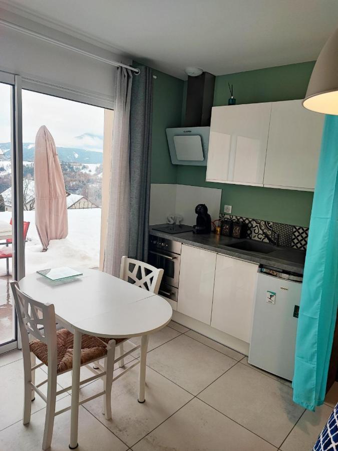 2 Vue Av Piscine Appartement