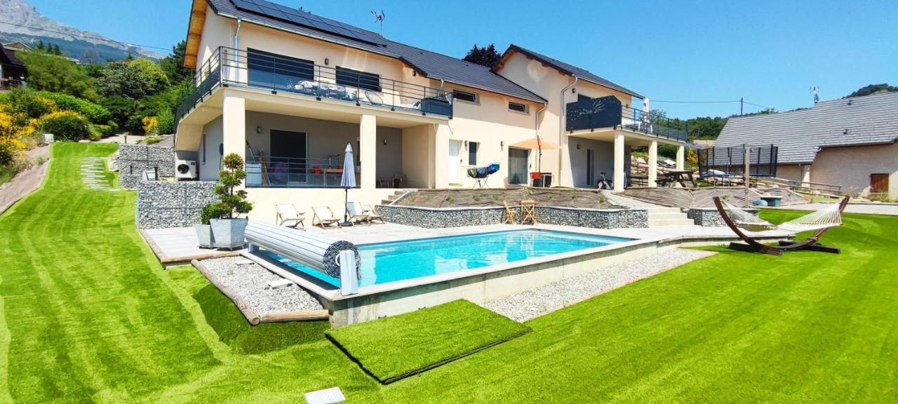 2 Vue Av Piscine Prunières